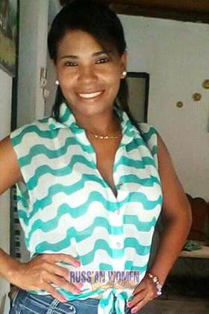192064 - Leandra Age: 35 - Venezuela