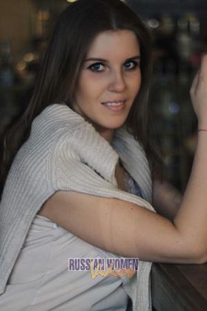 192496 - Elena Age: 33 - Russia