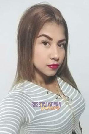 196583 - Yisela Age: 35 - Colombia