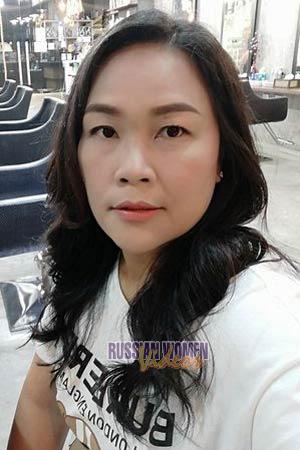 197769 - Ratchaneekorn (Soey) Age: 43 - Thailand