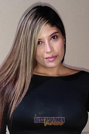 204578 - Daniela Age: 32 - Colombia