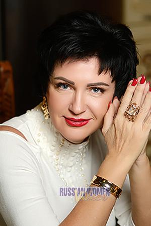 205572 - Elena Age: 56 - Russia