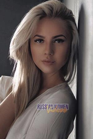 206306 - Lyubov Age: 28 - Russia