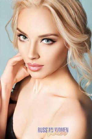 208685 - Anna Age: 22 - Russia