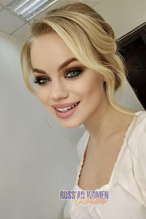 208820 - Alina Age: 22 - Ukraine