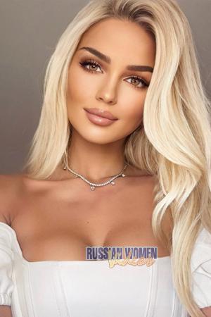 209105 - Anastasia Age: 30 - Russia