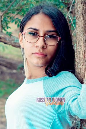 211856 - Michelle Age: 19 - Costa Rica
