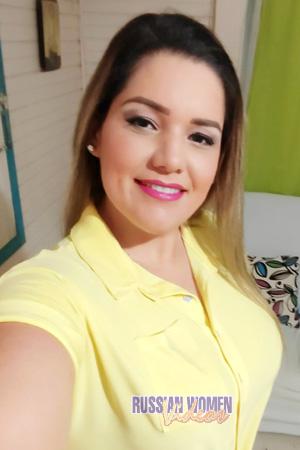 215404 - Yesenia Age: 42 - Costa Rica