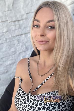 226784 - Alina Age: 38 - Ukraine